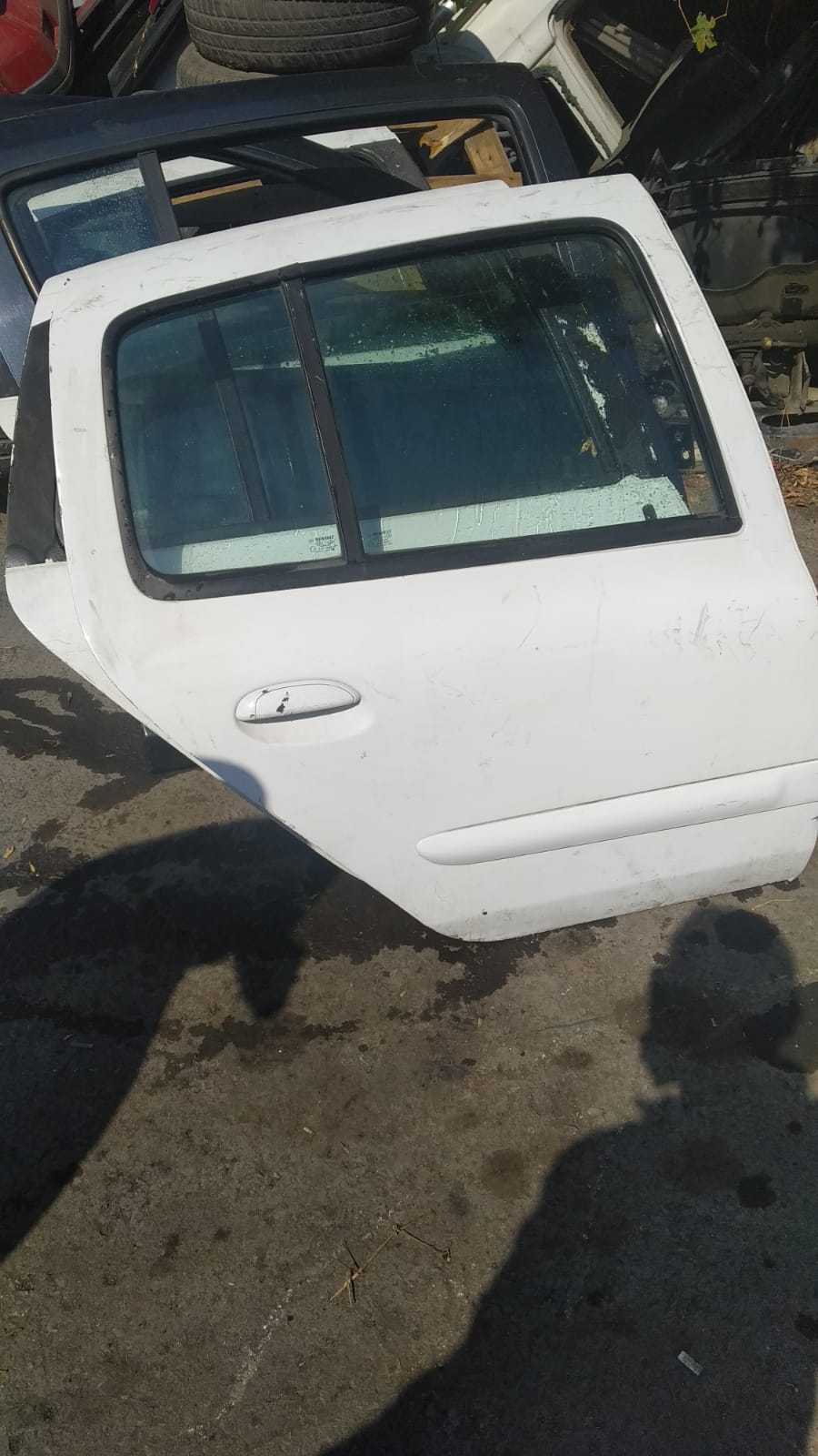 RENAULT CLİO SAĞ ARKA KAPI